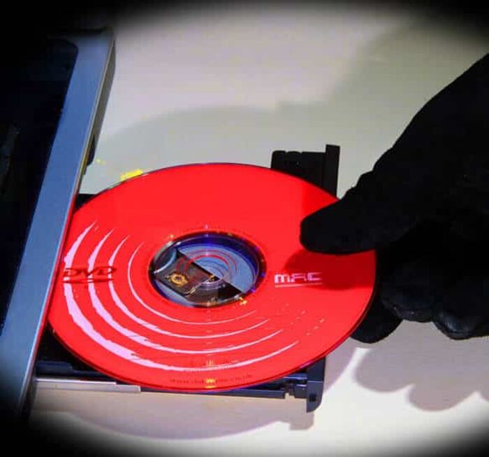 Illustration — counterfeiting and industrial counter-espionage